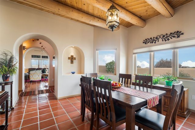 23 Descanso Road, Santa Fe, NM 87508