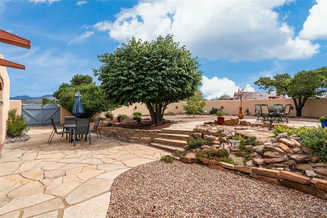 23 Descanso Road, Santa Fe, NM 87508