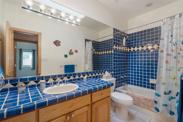 23 Descanso Road, Santa Fe, NM 87508