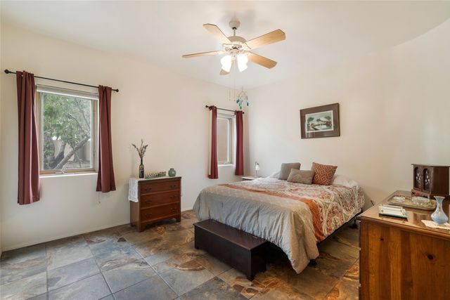 23 Descanso Road, Santa Fe, NM 87508