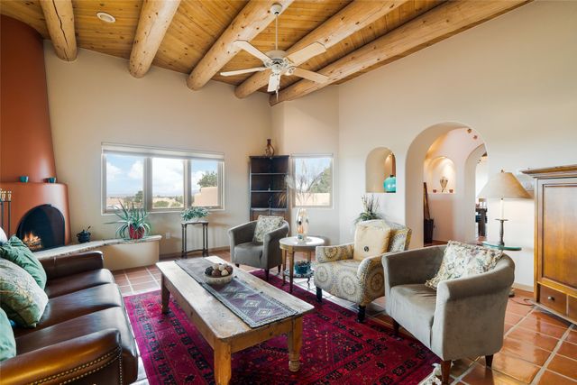 23 Descanso Road, Santa Fe, NM 87508