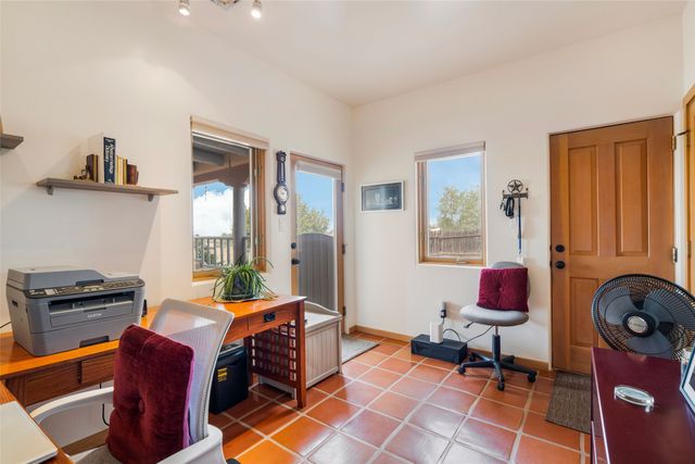 23 Descanso Road, Santa Fe, NM 87508