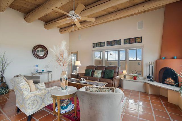 23 Descanso Road, Santa Fe, NM 87508