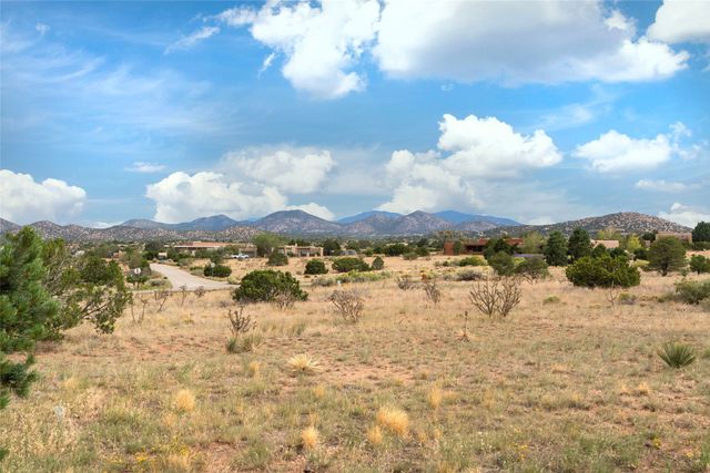 23 Descanso Road, Santa Fe, NM 87508