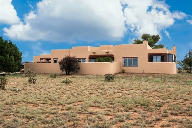 23 Descanso Road, Santa Fe, NM 87508