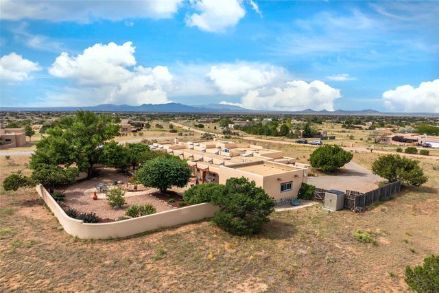 23 Descanso Road, Santa Fe, NM 87508