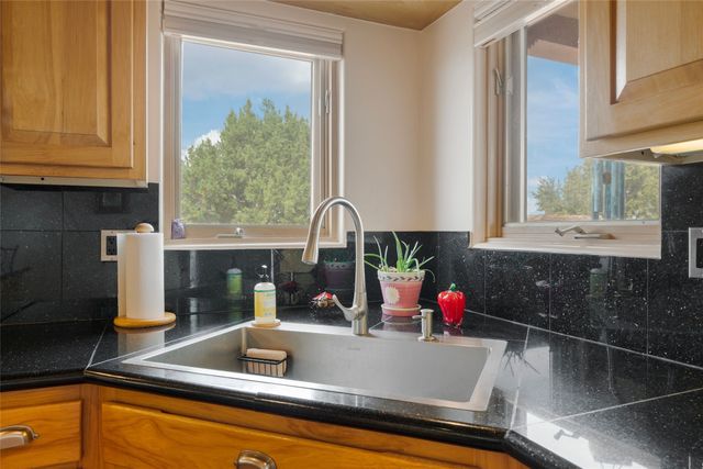 23 Descanso Road, Santa Fe, NM 87508