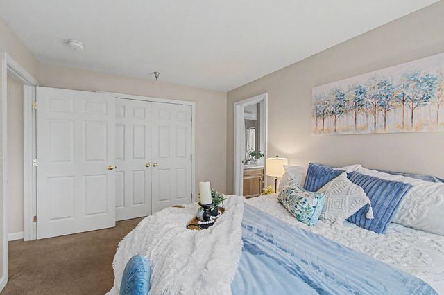 305 Lime Kiln Rd Apt 100, South Burlington, VT 05403