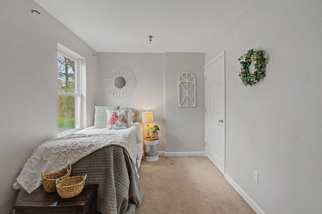 305 Lime Kiln Rd Apt 100, South Burlington, VT 05403