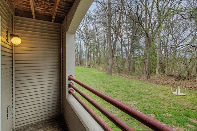 305 Lime Kiln Rd Apt 100, South Burlington, VT 05403