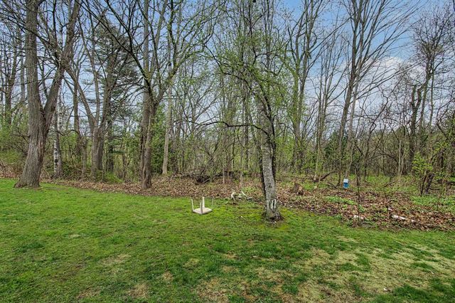 305 Lime Kiln Rd Apt 100, South Burlington, VT 05403