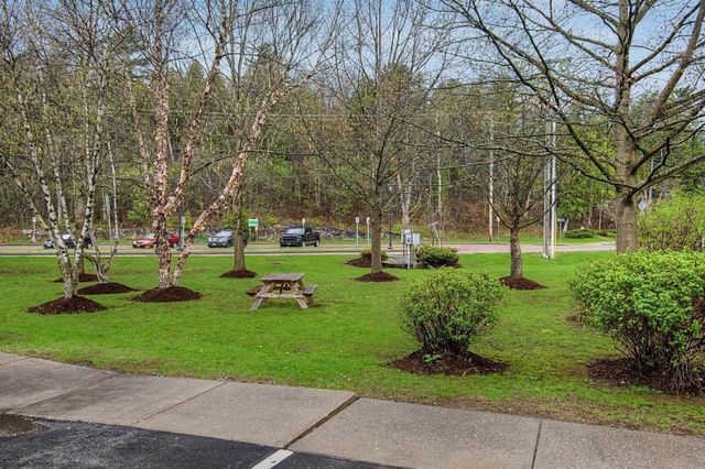 305 Lime Kiln Rd Apt 100, South Burlington, VT 05403