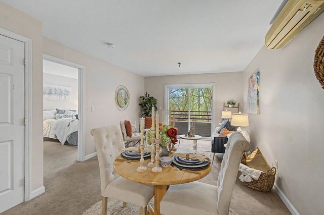 305 Lime Kiln Rd Apt 100, South Burlington, VT 05403