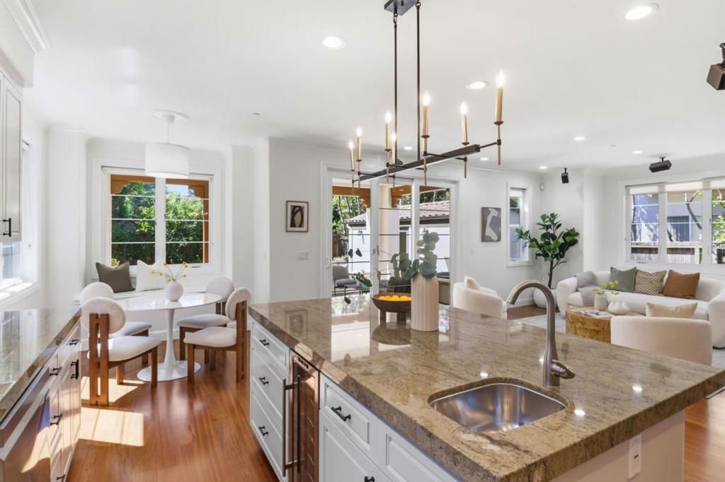 Image 24 of property listing at 568 Irven Court, Palo Alto, CA 94306