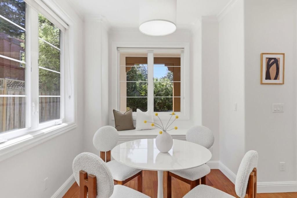 Image 30 of property listing at 568 Irven Court, Palo Alto, CA 94306