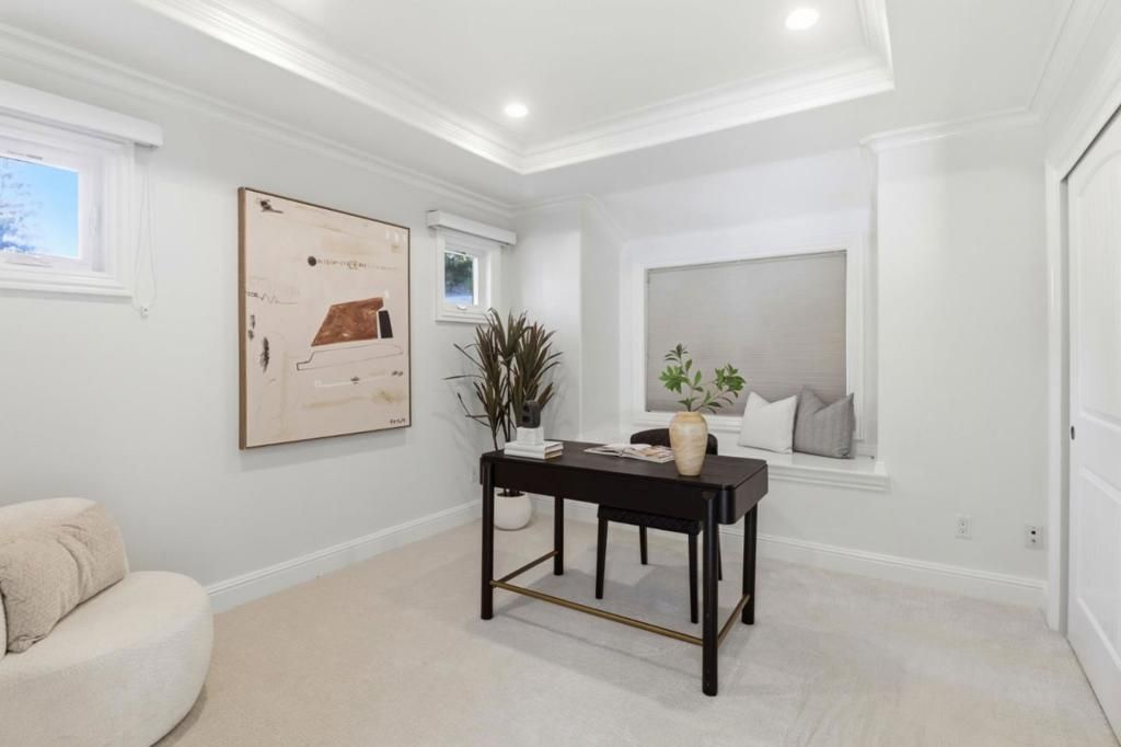Image 36 of property listing at 568 Irven Court, Palo Alto, CA 94306