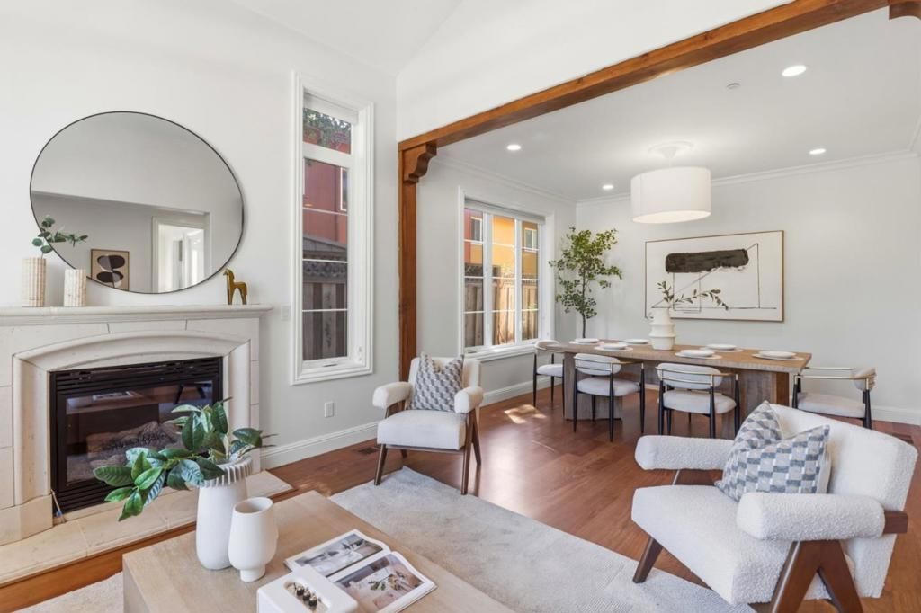 Image 8 of property listing at 568 Irven Court, Palo Alto, CA 94306