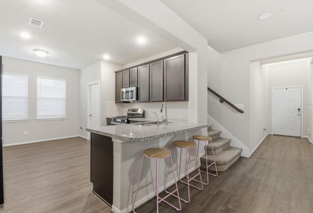 8434 Beacon Bay Circle, Baytown, TX 77523