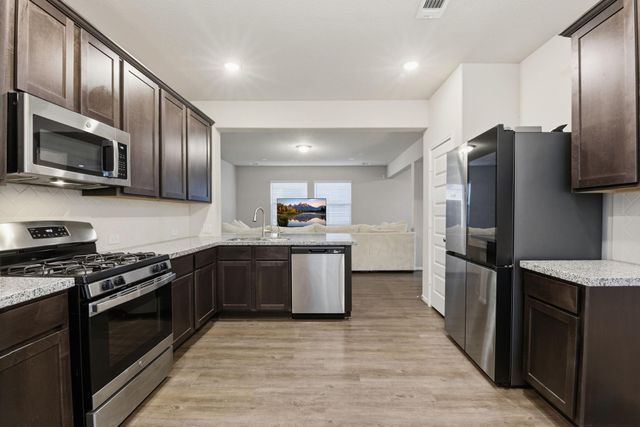 8434 Beacon Bay Circle, Baytown, TX 77523