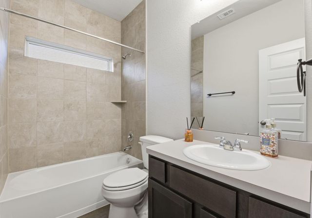 8434 Beacon Bay Circle, Baytown, TX 77523