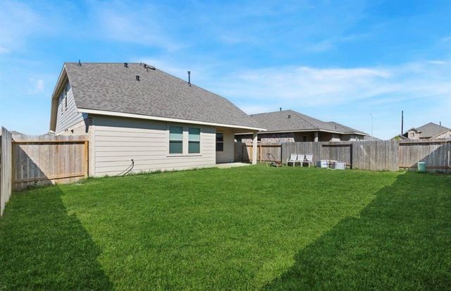 8434 Beacon Bay Circle, Baytown, TX 77523