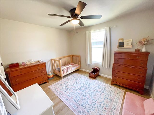 15511 Highway 6, Santa Fe, TX 77517