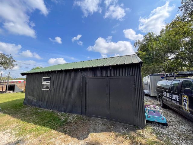 15511 Highway 6, Santa Fe, TX 77517