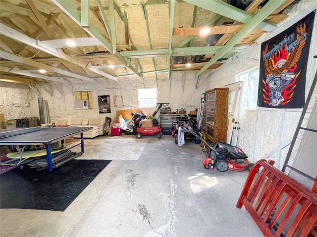 15511 Highway 6, Santa Fe, TX 77517