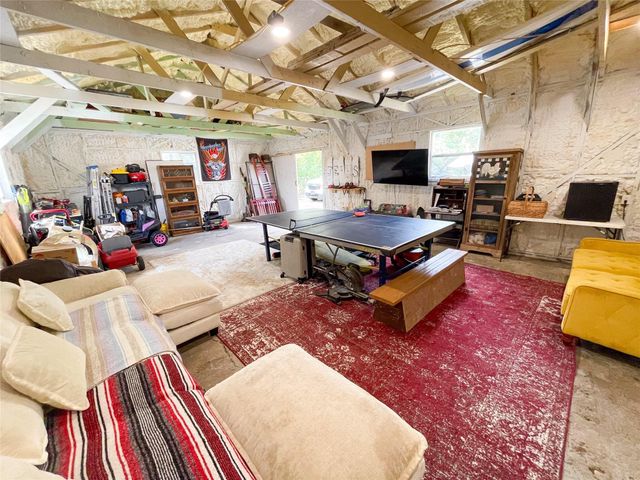 15511 Highway 6, Santa Fe, TX 77517