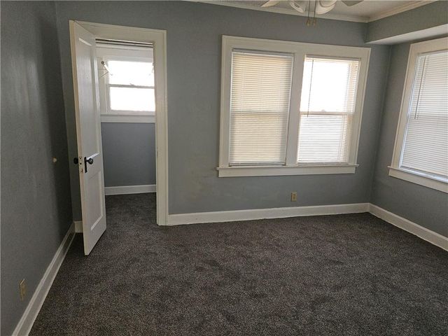 2120 E 68th Terrace, Kansas City, MO 64132