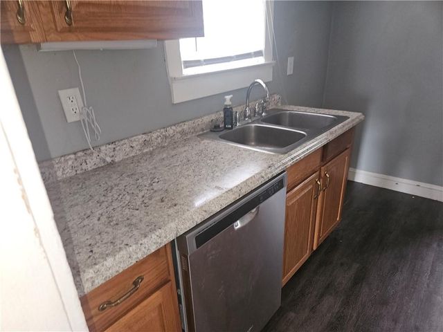 2120 E 68th Terrace, Kansas City, MO 64132