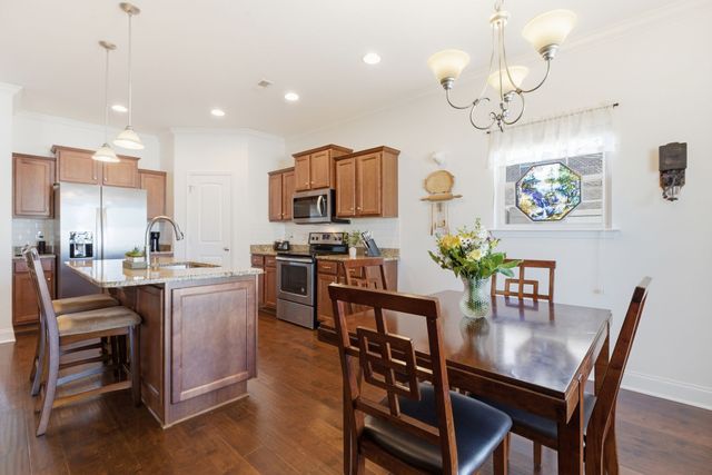 2206 Faulkner Springs Dr, Murfreesboro, TN 37128