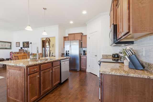 2206 Faulkner Springs Dr, Murfreesboro, TN 37128