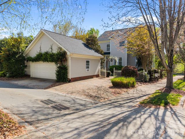 15632 Waterfront Drive, Huntersville, NC 28078