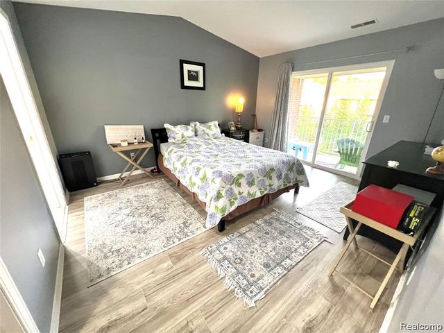 13185 Canopy Drive, Sterling Heights, MI 48313