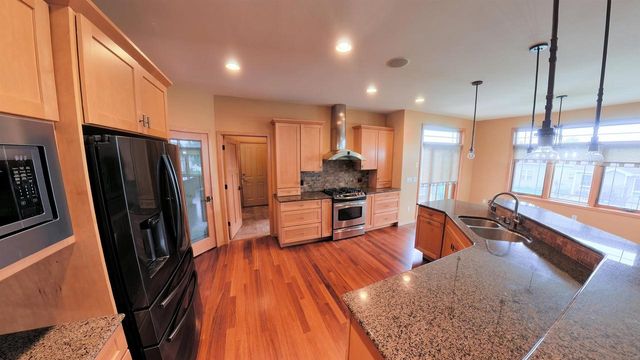 4361 Wren Court, Windsor, WI 53598