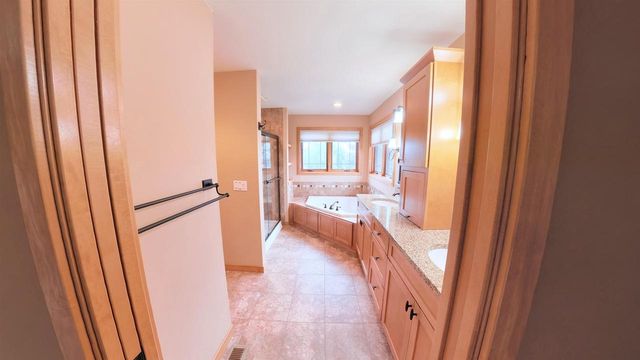 4361 Wren Court, Windsor, WI 53598