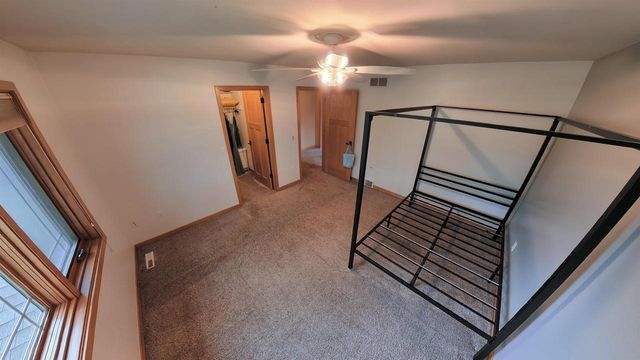 4361 Wren Court, Windsor, WI 53598