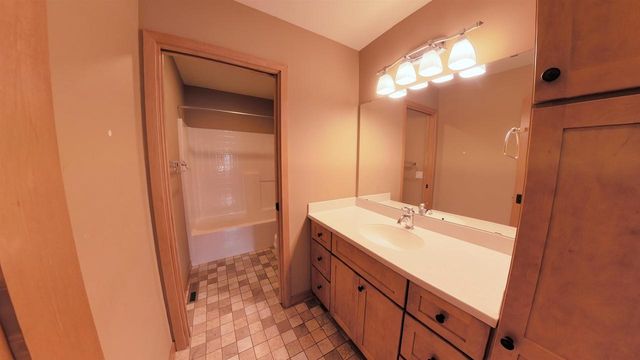 4361 Wren Court, Windsor, WI 53598