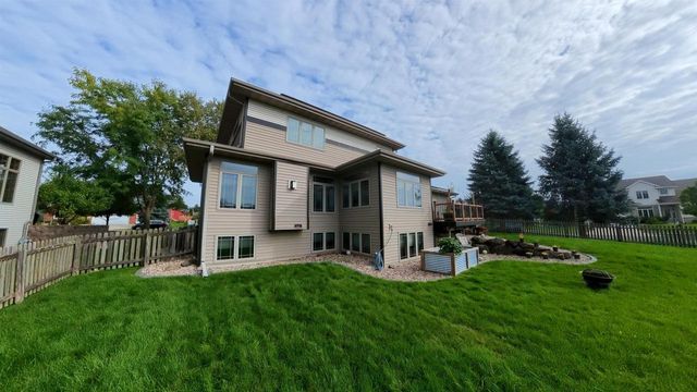 4361 Wren Court, Windsor, WI 53598