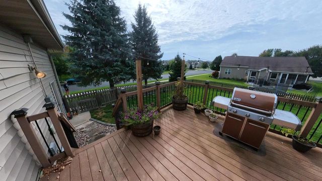 4361 Wren Court, Windsor, WI 53598