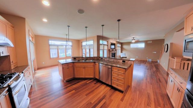 4361 Wren Court, Windsor, WI 53598