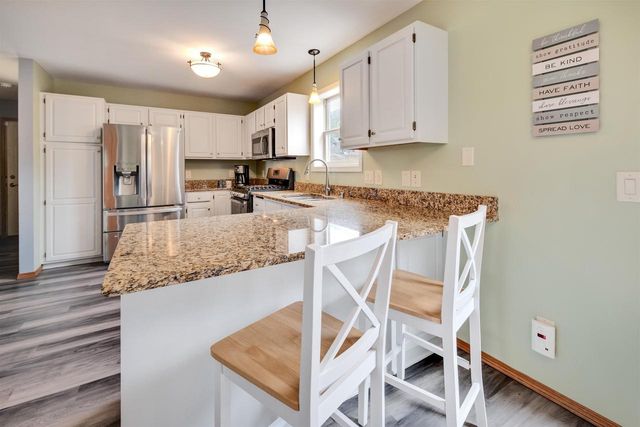 1241 Velvet Leaf Drive, Madison, WI 53719