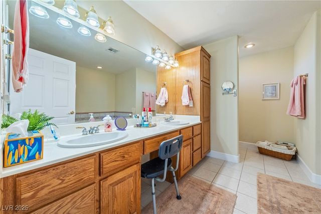 3640 East Vineyard Drive, Pahrump, NV 89048