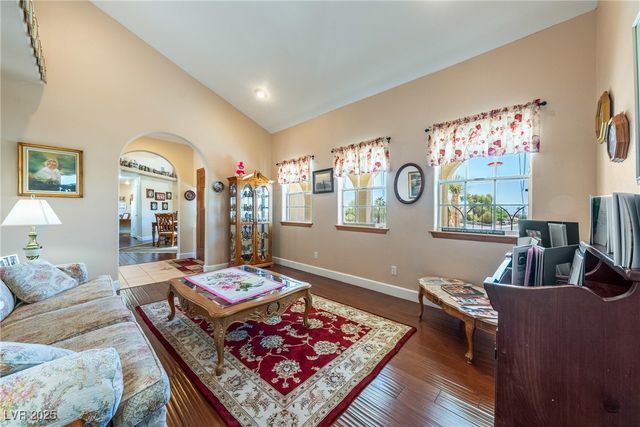 3640 East Vineyard Drive, Pahrump, NV 89048