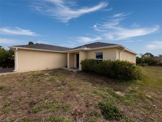 2207 NW 21st AVE, Cape Coral, FL 33993