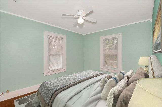 1190 8TH STREET N, St Petersburg, FL 33701