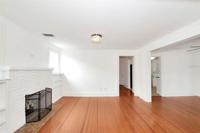 1190 8TH STREET N, St Petersburg, FL 33701