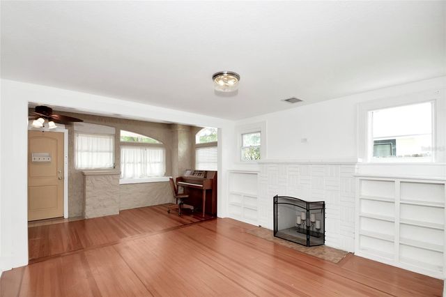 1190 8TH STREET N, St Petersburg, FL 33701