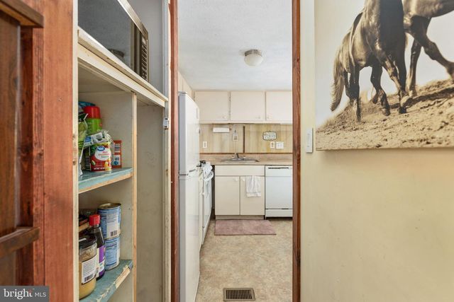 107 HULLS CHAPEL RD, Fredericksburg, VA 22406